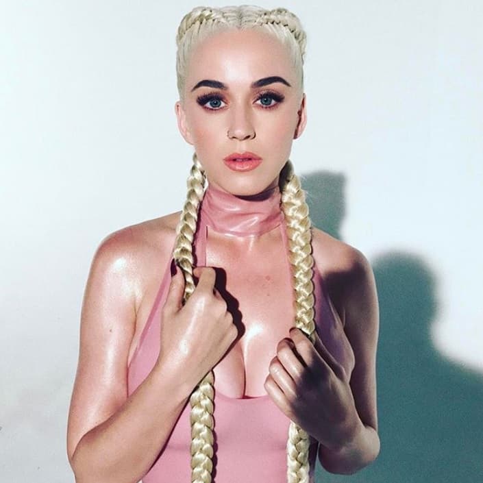 ¿A cuántas cirugías plásticas se ha sometido Katy Perry?