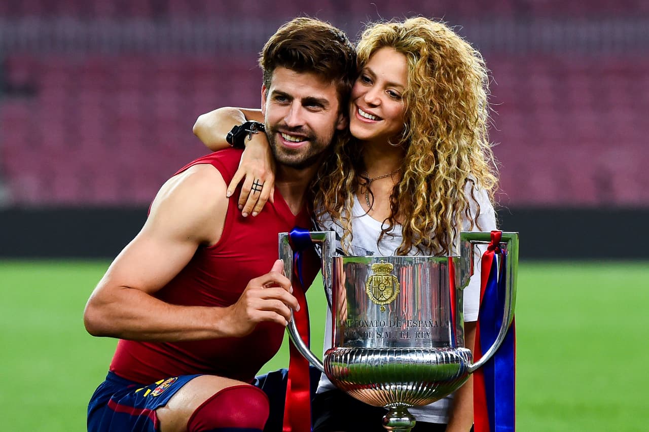 ¿Karma? Piqué podría tener la cara de Shakira en la playera de su equipo