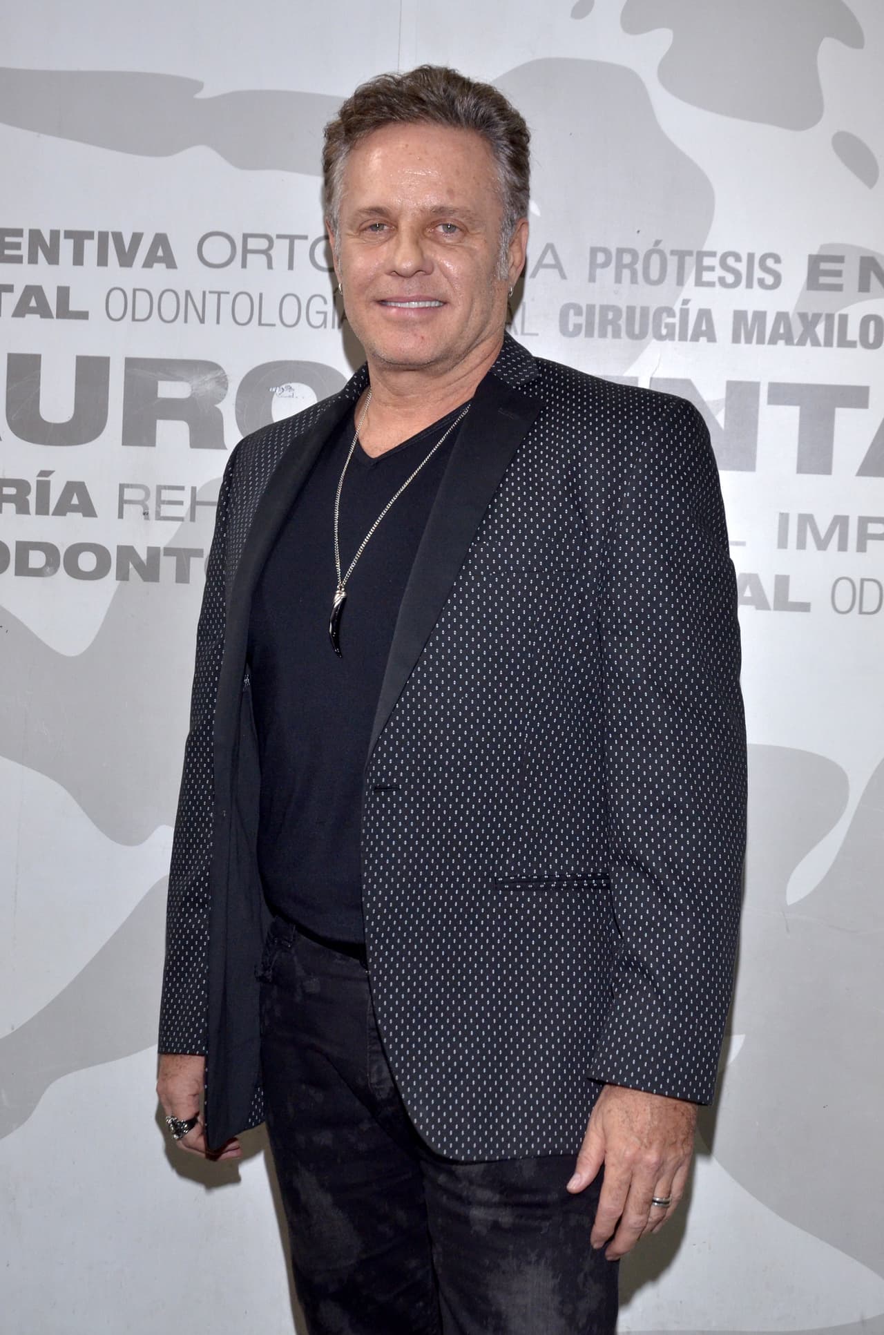 Reportan a Alexis Ayala grave tras sufrir infarto
