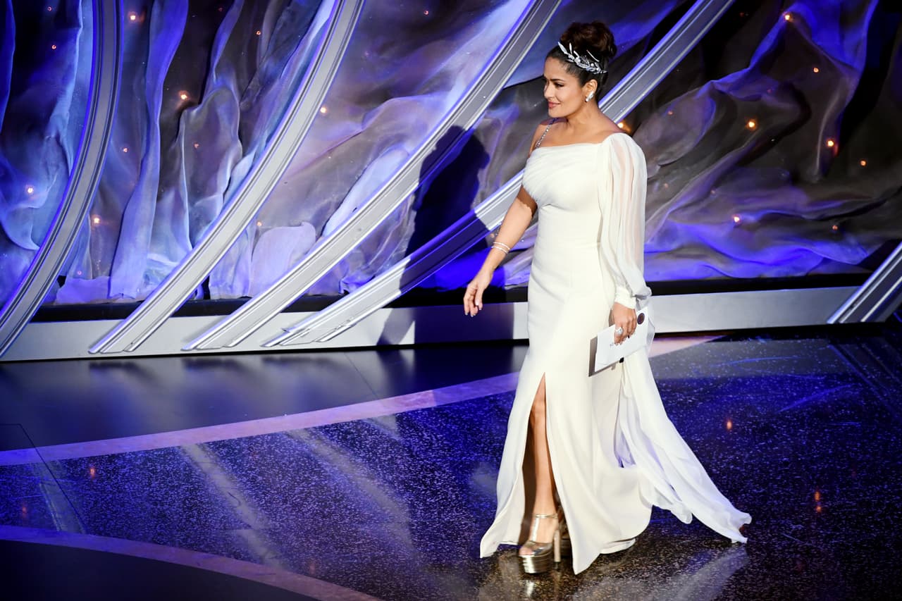 HOLLYWOOD, CALIFORNIA - FEBRUARY 09: Salma Hayek Pinault walks onstage during the 92nd Annual Academy Awards at Dolby Theatre on February 09, 2020 in Hollywood, California. (Photo by Kevin Winter/Getty Images)