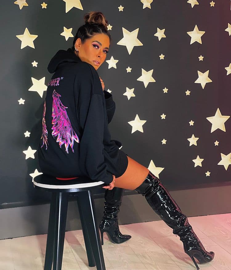 Increíbles looks con botas y botines que estas famosas han presumido
