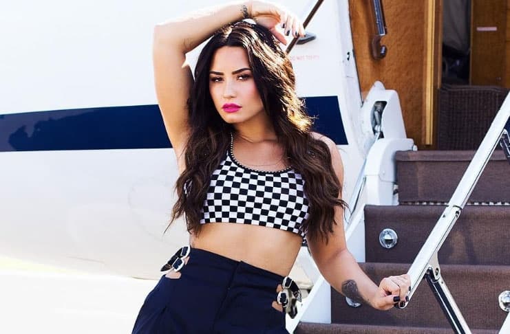 Demi Lovato seduce en lencería