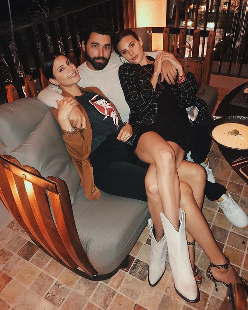 Mientras que Macarena coincidió con Bárbara y Gonzalo Peña en una fiesta en San Miguel de Allende. “Mi emoción absoluta en la vida de encontrar a estos dos. Gracias por un fin de semana hermoso”, escribió la intérprete argentina junto a la imagen que subió el pasado 17 de febrero.