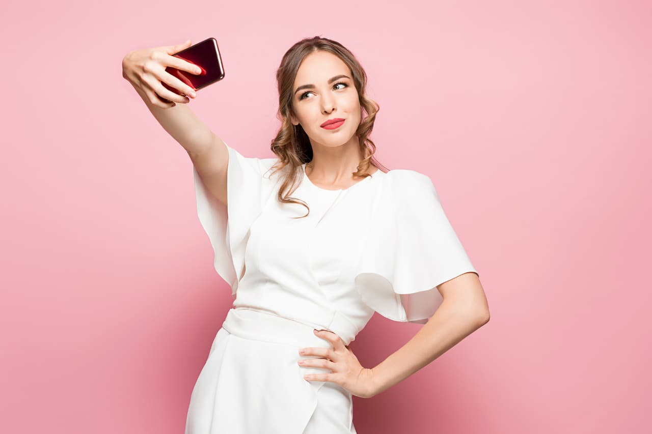 Selfie Day: ¿Cuántas selfies te tomas antes de presumir tu foto?
