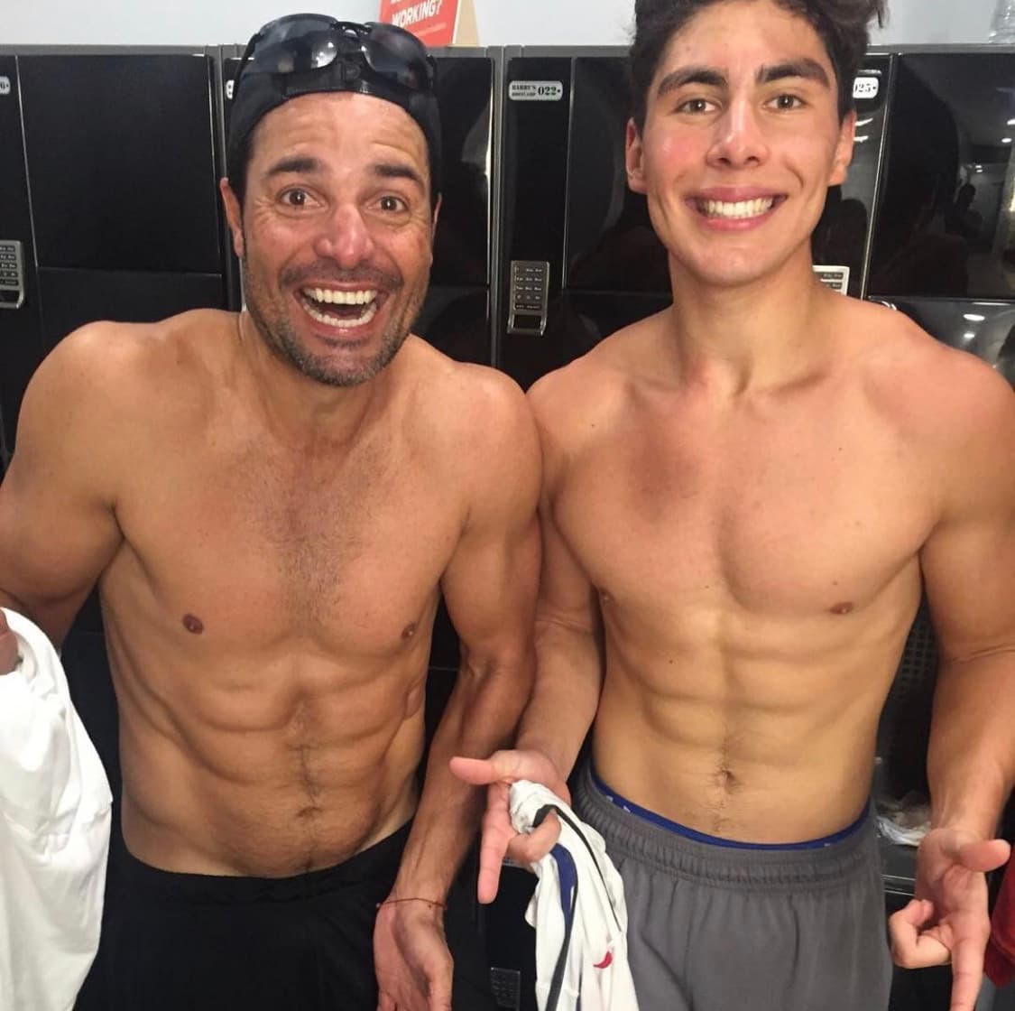 Hijo de uno de los cantantes más famosos de la música en español, Lorenzo, el primogénito de Chayanne, es un joven de 23 años que, al igual que su reconocido progenitor, disfruta de realizar actividad física para conseguir un físico de ensueño.