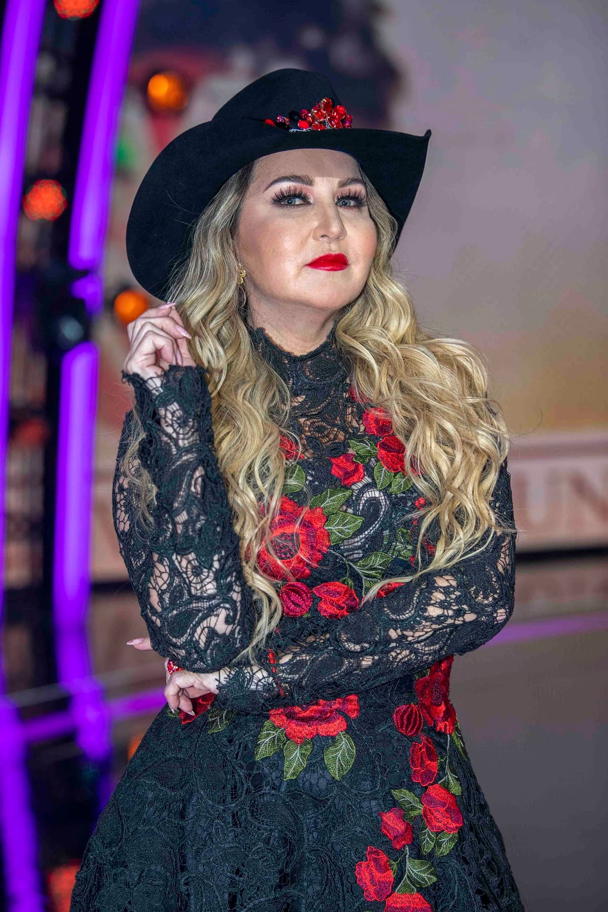 El estreno de El Retador causa furor con Alicia Villarreal y Lupillo Rivera