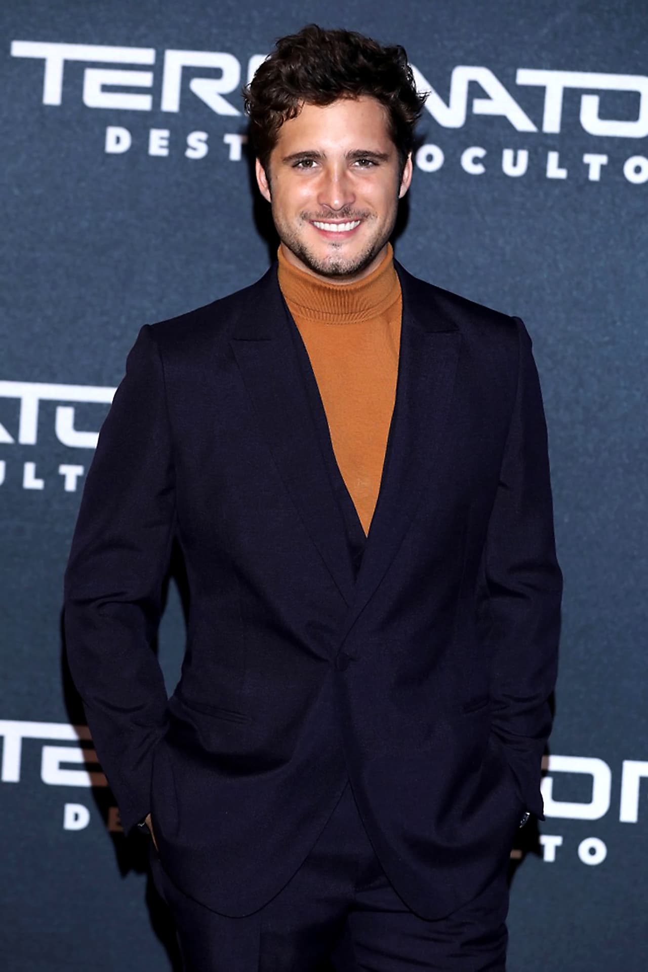 Diego Boneta se sumó a la historia juvenil en la segunda temporada con el personaje de ‘Rocco Bezauri’, el eterno enamorado de ‘Vico Paz’, interpretada por Angelique Boyer.