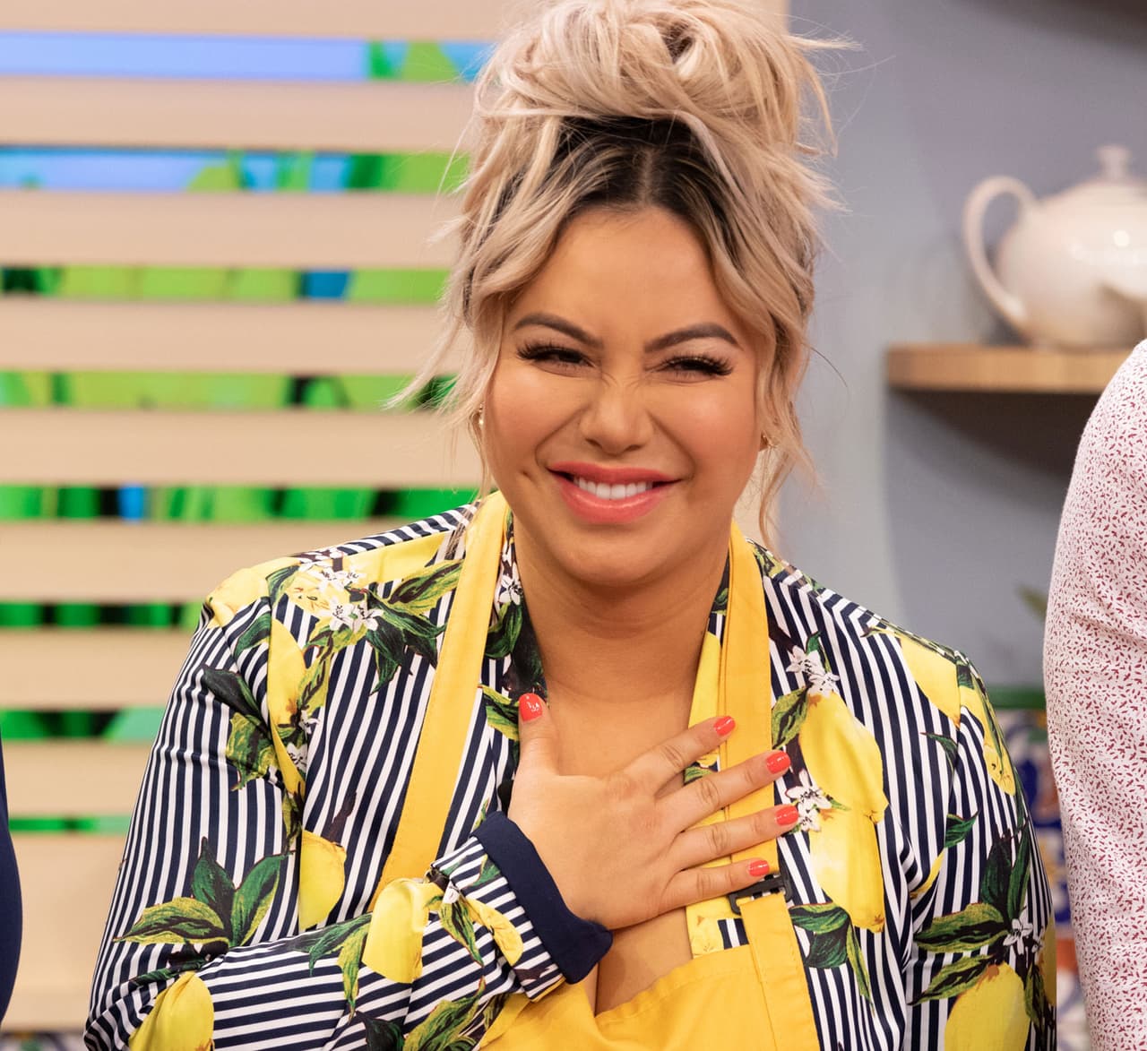 Chiquis Rivera aparece sin gota de maquillaje y se la acaban en críticas
