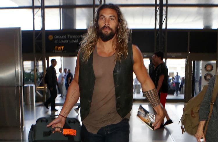 Jason Momoa se casa en secreto con Lisa Bonet