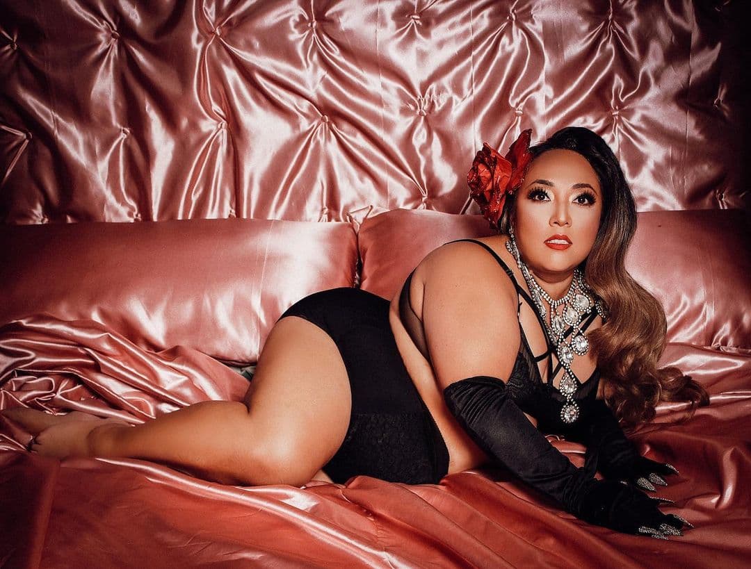 Tras posar en lencería, Michelle Rodríguez se sincera: “Ah caray, si estoy bien bonita”
