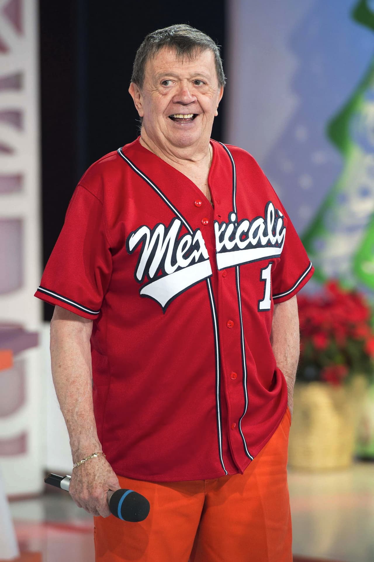 Chabelo se hace viral por épica foto de su juventud y bromean: ‘Es el único que sigue vivo’