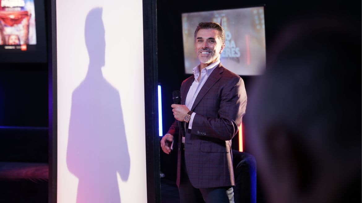 Sergio Mayer en 'Solo para Mujeres'