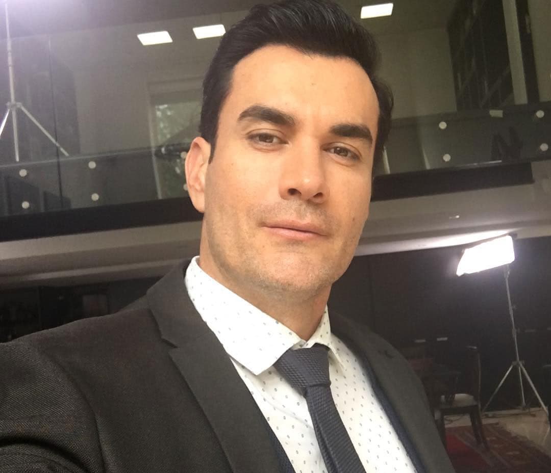 David Zepeda sufre tan impresionante caída que hasta William Levy bromeó con ello