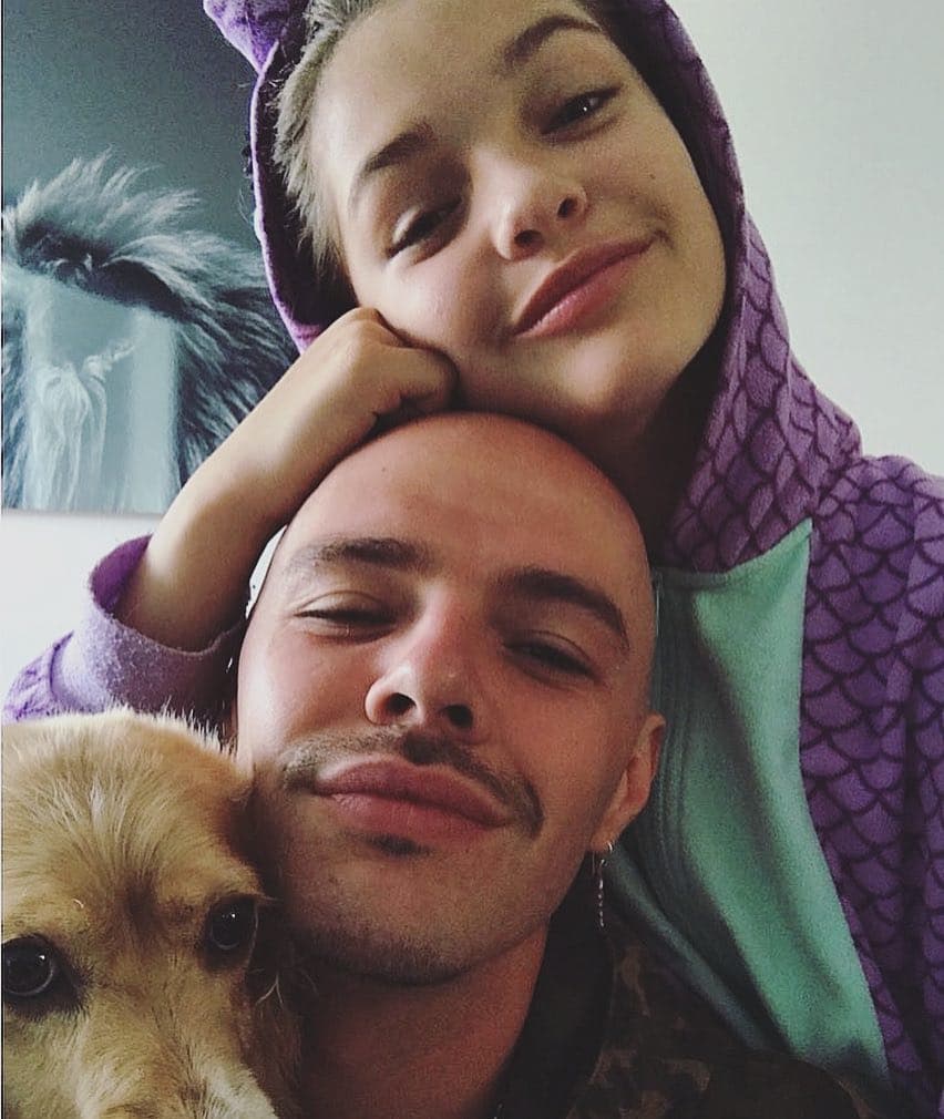 No cabe duda de que pronto veremos a Hanna triunfar arriba de un escenario igual que su tía y su padre.
