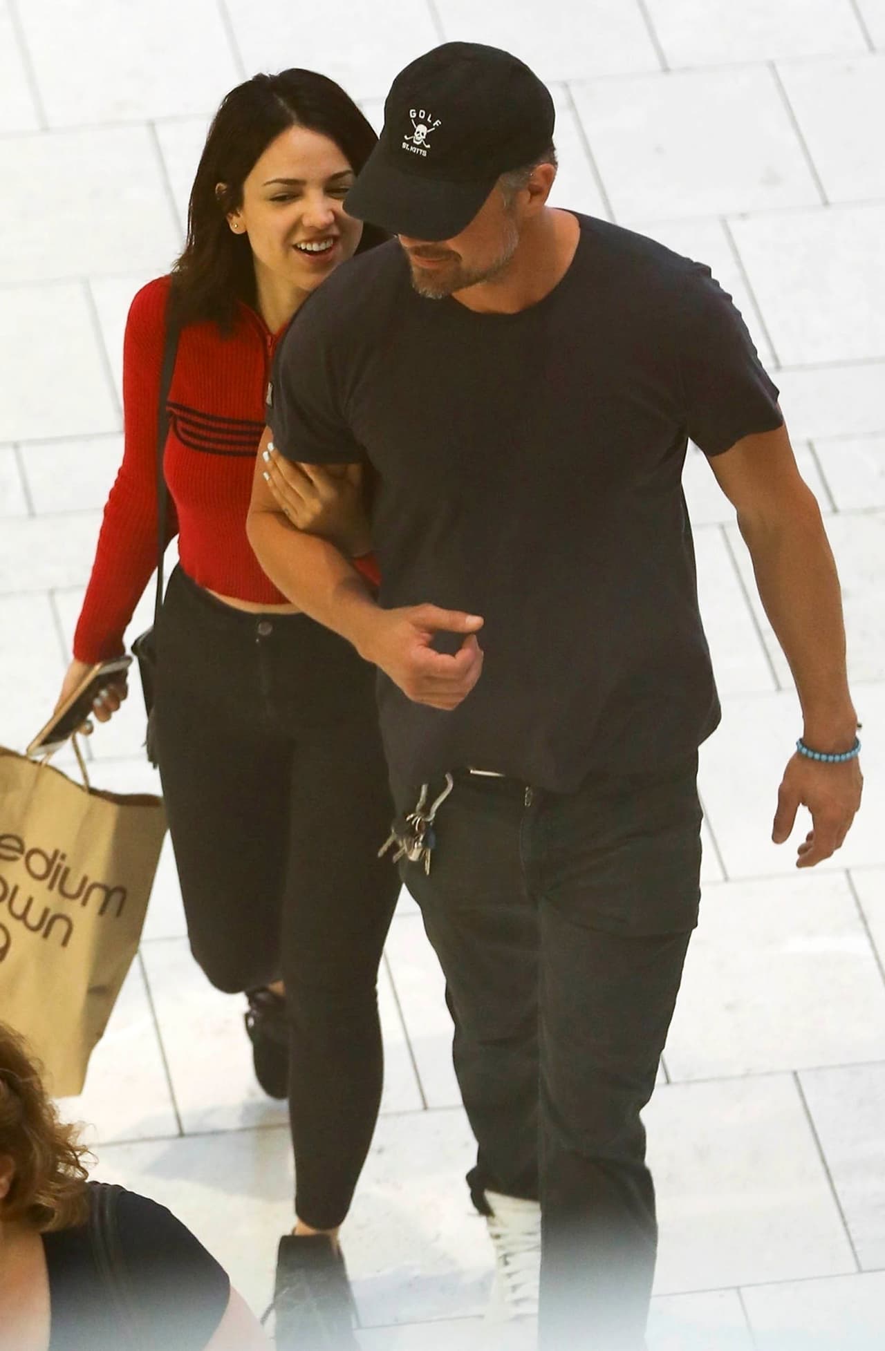 Eiza González fue vista muy enamorada con Josh Duhamel, la nueva pareja de la actriz.