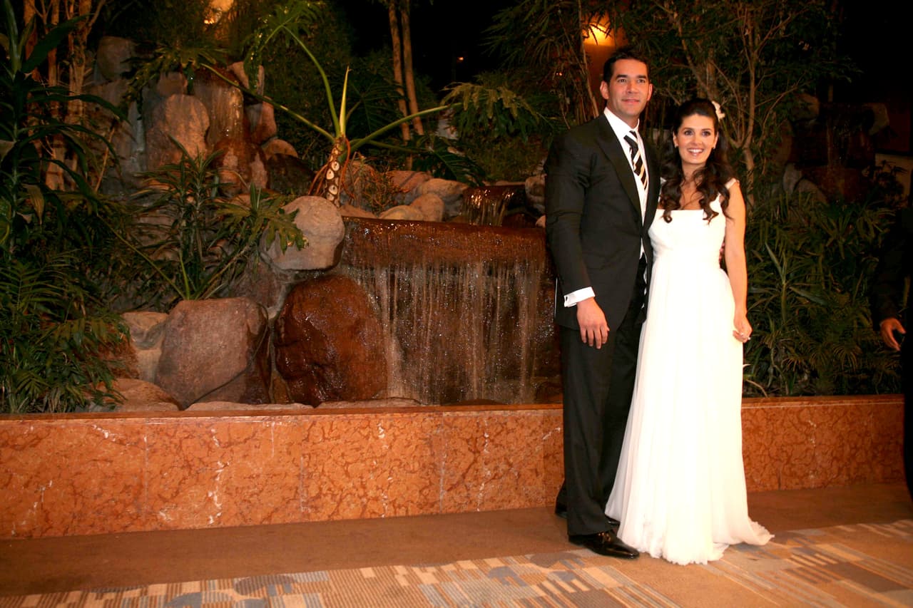 En marzo de 2009 contrajo nupcias con Mayrín Villanueva, con quien procreó a su pequeña Julia y formó una hermosa familia junto a los hijos que la actriz tuvo con Jorge Poza y los gemelos que él tuvo con Itatí Cantoral.