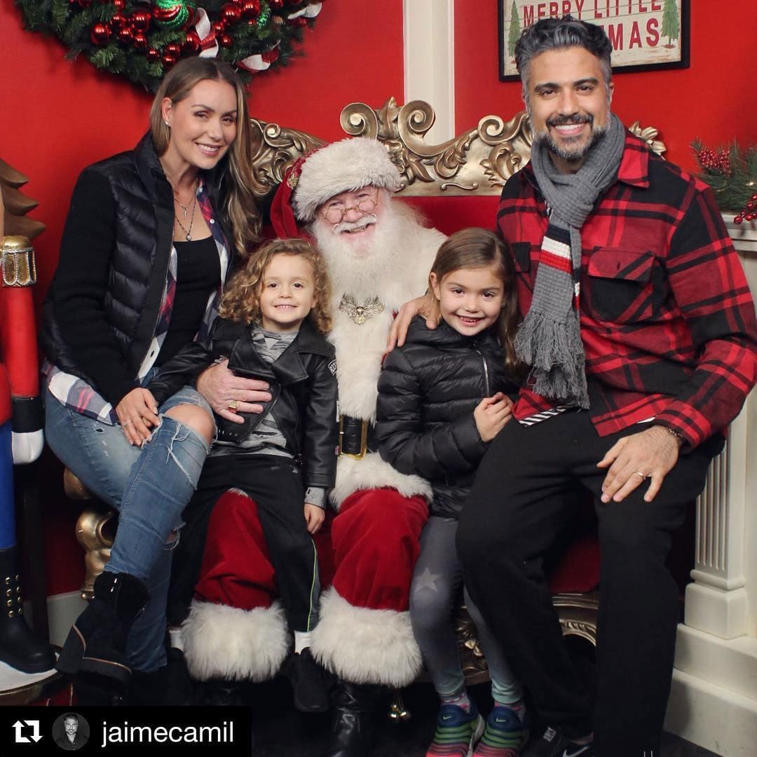 Jaime Camil y Heidi Balvanera se casaron en 2013 tras ser novios por siete años. A pesar de que en varias ocasiones estuvieron cerca de culminar su relación, siempre salieron adelante, convirtiéndose en padres de dos niños, Elena y Jaime III.