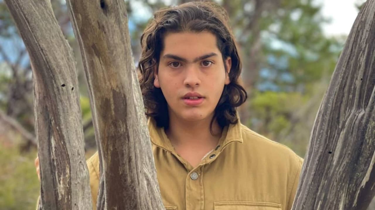 Hijo de Mariana Levy enciende alertas al aparecer con bastón: ¿qué le pasó?