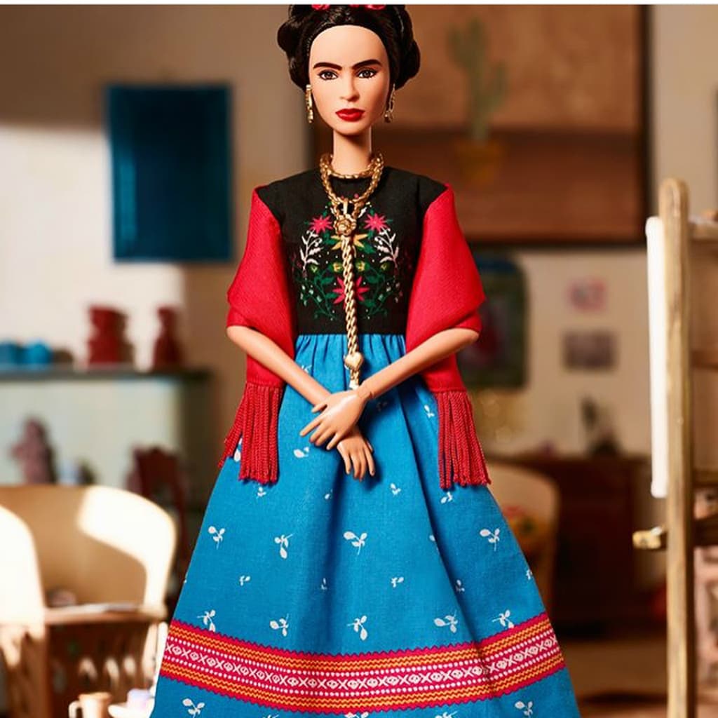 Lanzan colección de Barbie inspirada en mujeres icónicas.