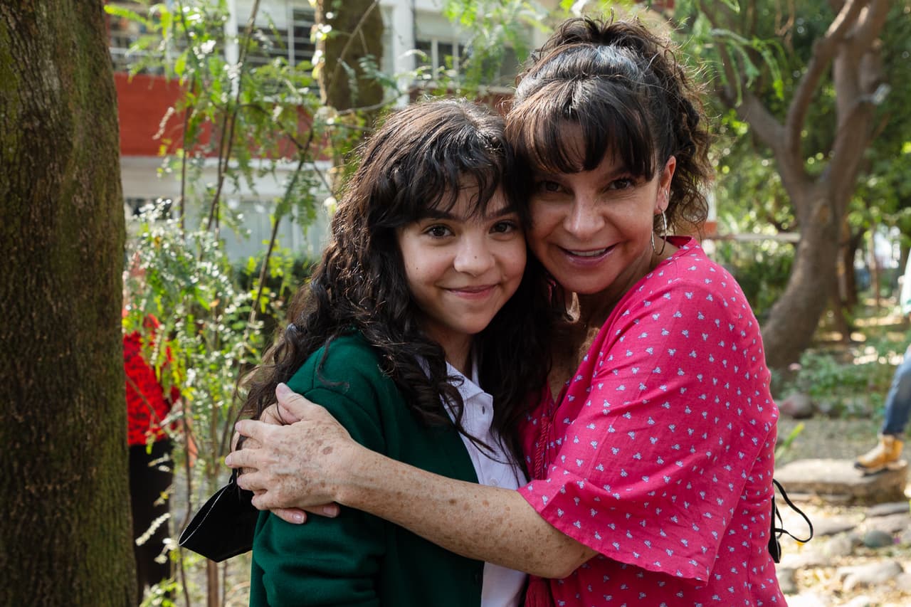Mariana Garza y María Perroni se dijeron felices de ser madre e hija también en la ficción.