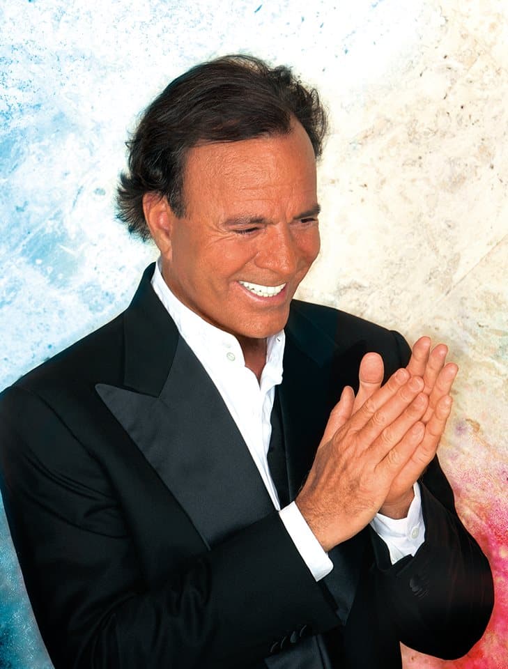 Julio Iglesias se plantea impugnar resolución del juez.