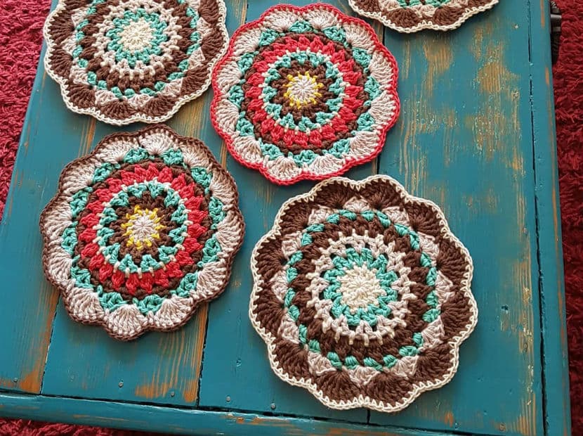 Usando estambre de colores, hilos y dejando volar tu imaginación conseguirás un estado de paz