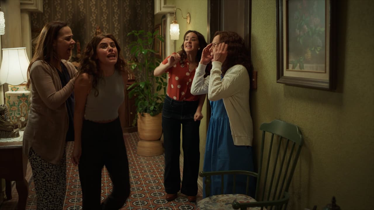 Julia reprocha que Aura sea la nieta favorita