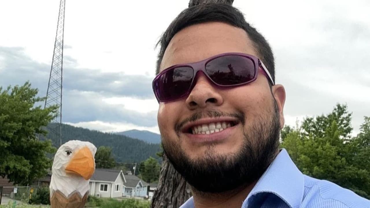 Muere hijo del vocalista de los Inquietos del Norte; su padre lo despide con devastador mensaje: "hay designios de Dios que solo queda aceptarlos"