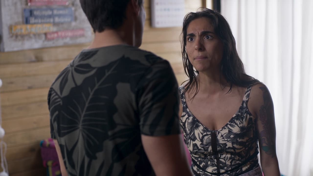 Manu toma la decisión de embarcarse en una nueva travesía por el bien del país con Andrea, noticia que no le agrada a Bere.