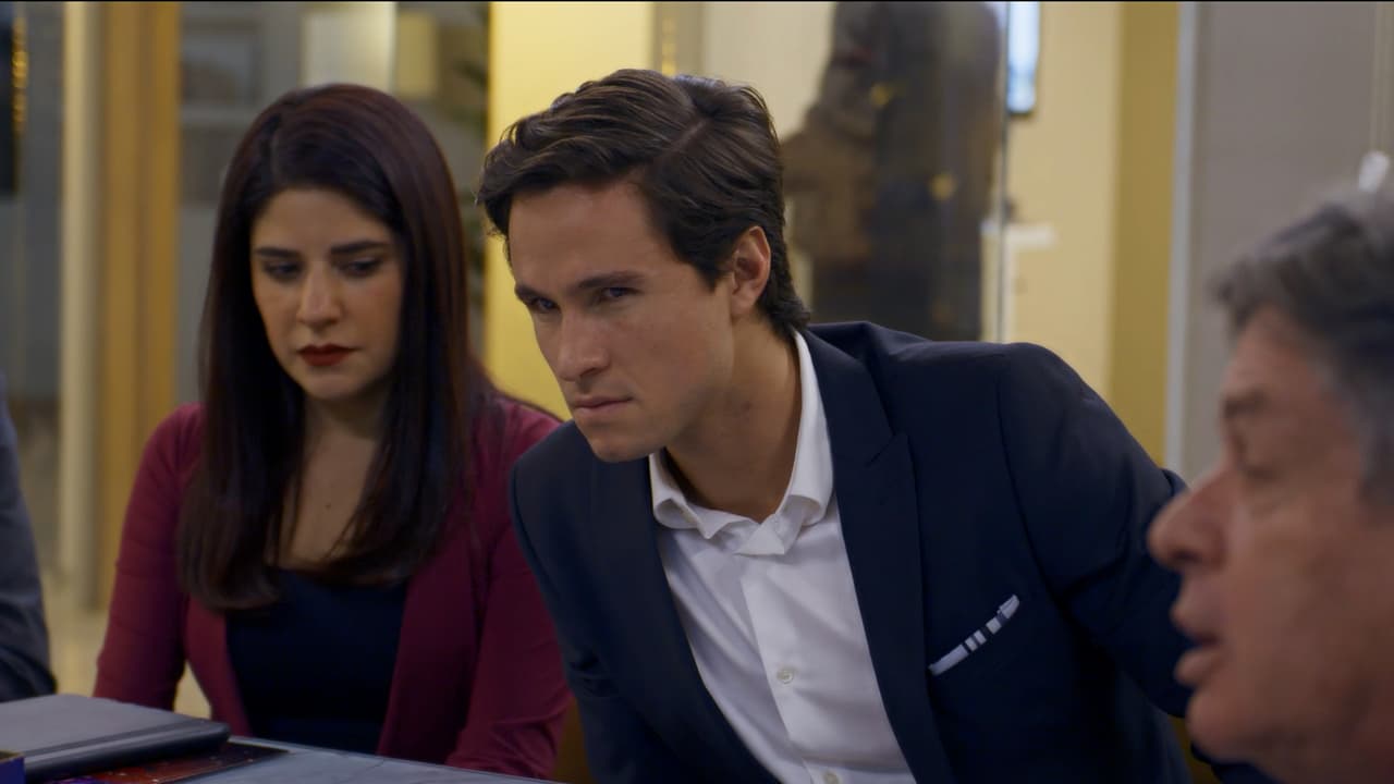 Adrián desprecia a Sebastián por robarle el puesto