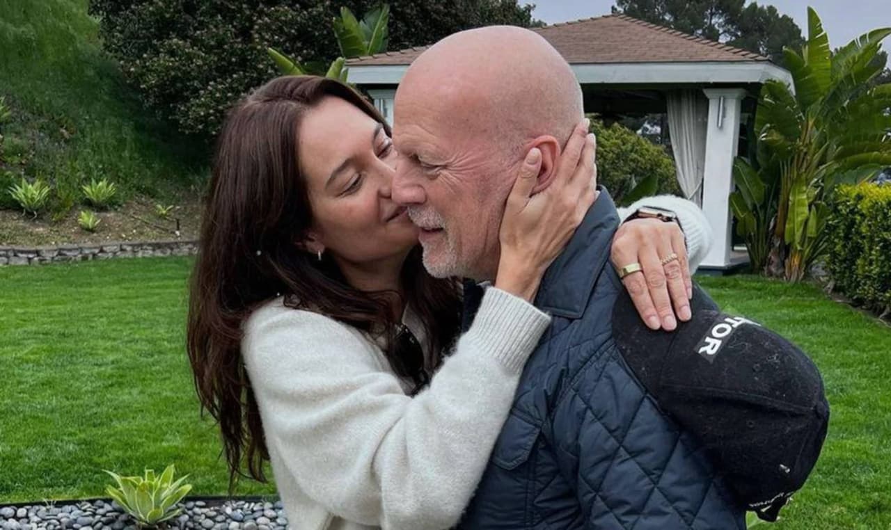 Tras los rumores de muerte de Bruce Willis su esposa reaparece en redes sociales con un conmovedor mensaje 