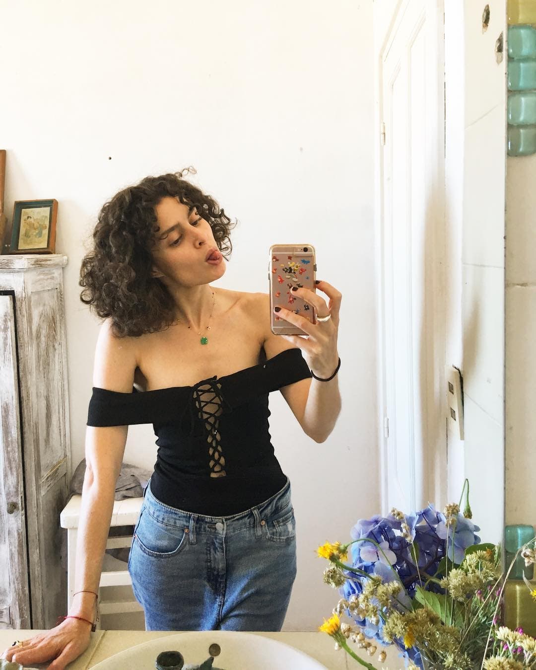 Fernanda es hija del arquitecto Miguel Ángel Aragonés y su gusto por la moda se vio reflejado desde que era pequeña.