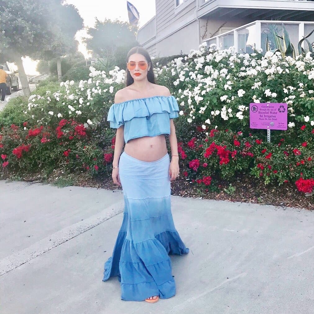 La actriz ha optado por looks frescos y cómodos para su gestación, como este conjunto de dos piezas azul. “Creo que nunca me sentí más plena. Gracias”, compartió Marlene el 15 de agosto.