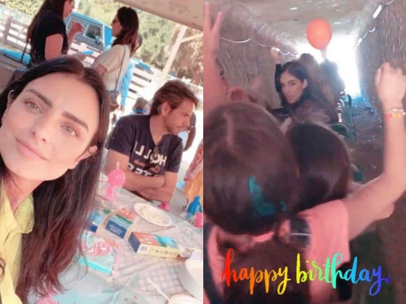 Por su parte, Aislinn Derbez compartió algunas historias en su perfil oficial de Instagram, donde destapó el rostro de algunos de los invitados. Eugenio Derbez, por ejemplo, acudió a la celebración acompañado de su hija Aitana, mientras que la actriz Sandra Echeverría lo hizo con su hijo Andrés.