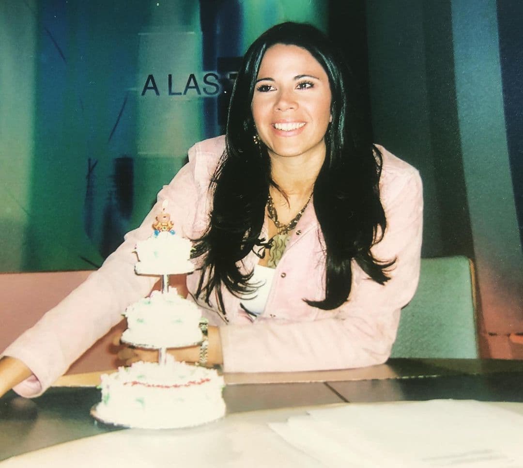 En el programa, la periodista dejó ver una faceta completamente diferente a la que el público estaba acostumbrada a verla en los programas enfocados a la nota dura. Hace unos días compartió: "Estuve en Telehit un tiempito como que con un pie en el entretenimiento pero con ganas de estar en lo informativo, me clave muchos años en la información, me gusta estar de vuelta en los dos ámbitos".