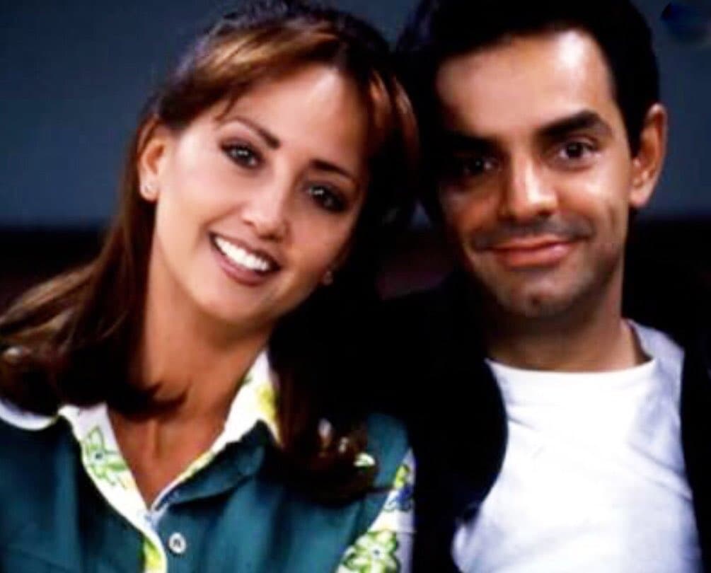 En 1997 compartió escenas junto a Eugenio Dérbez y Natalia Esperón en la telenovela "No tengo madre".
