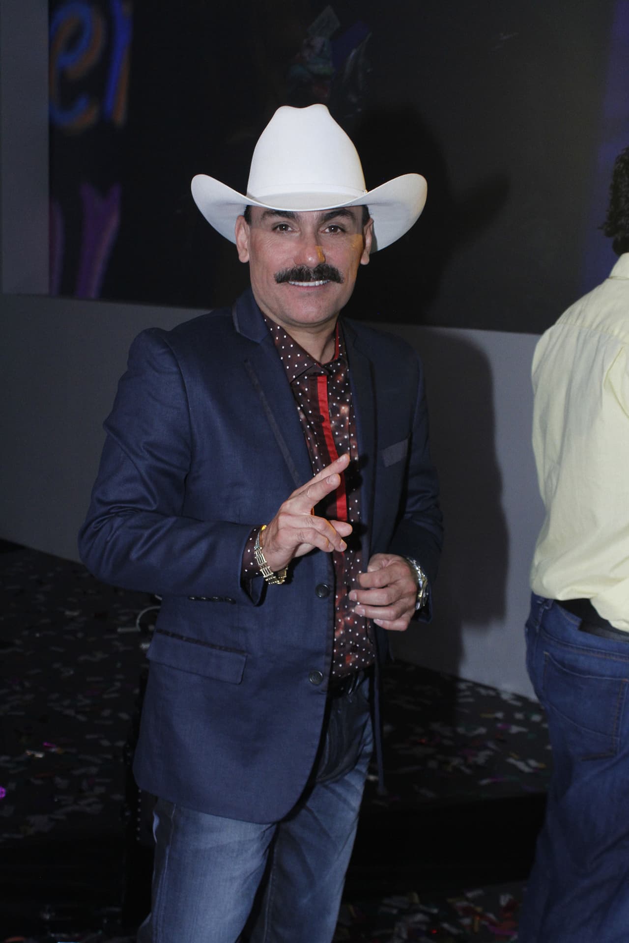 El Chapo de Sinaloa sufre accidente en pleno concierto