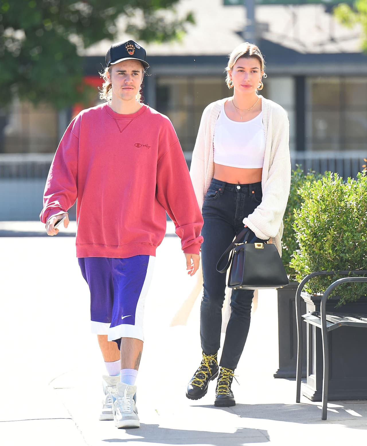 Justin Bieber pospone de nuevo su boda con Hailey Baldwin