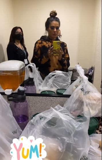La conductora de Pequeños Gigantes bromeó en redes sociales sobre los antojitos que estaba a punto de disfrutar.