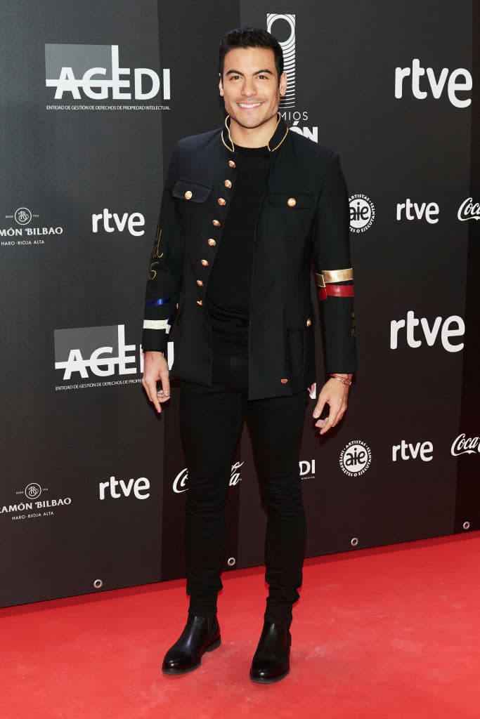 Carlos Rivera crea divertido reto en TikTok con el Mariachi Gama 1000