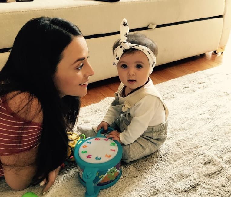 ¡Zuria Vega presume lo que hizo por amor a su hija Lúa!