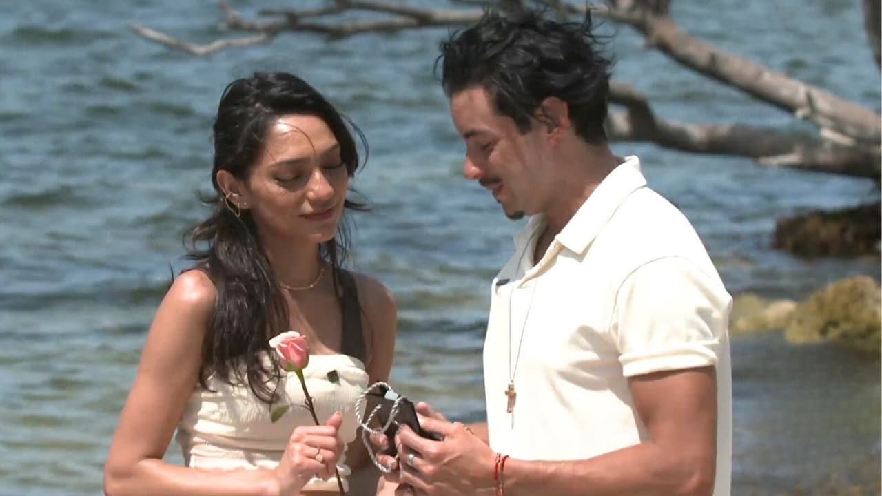 Vanessa le da un regalo anticipado a Joel con motivo de su cumpleaños