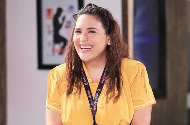 ¡Angélica Vale regresa a la televisión convertida en Fan!