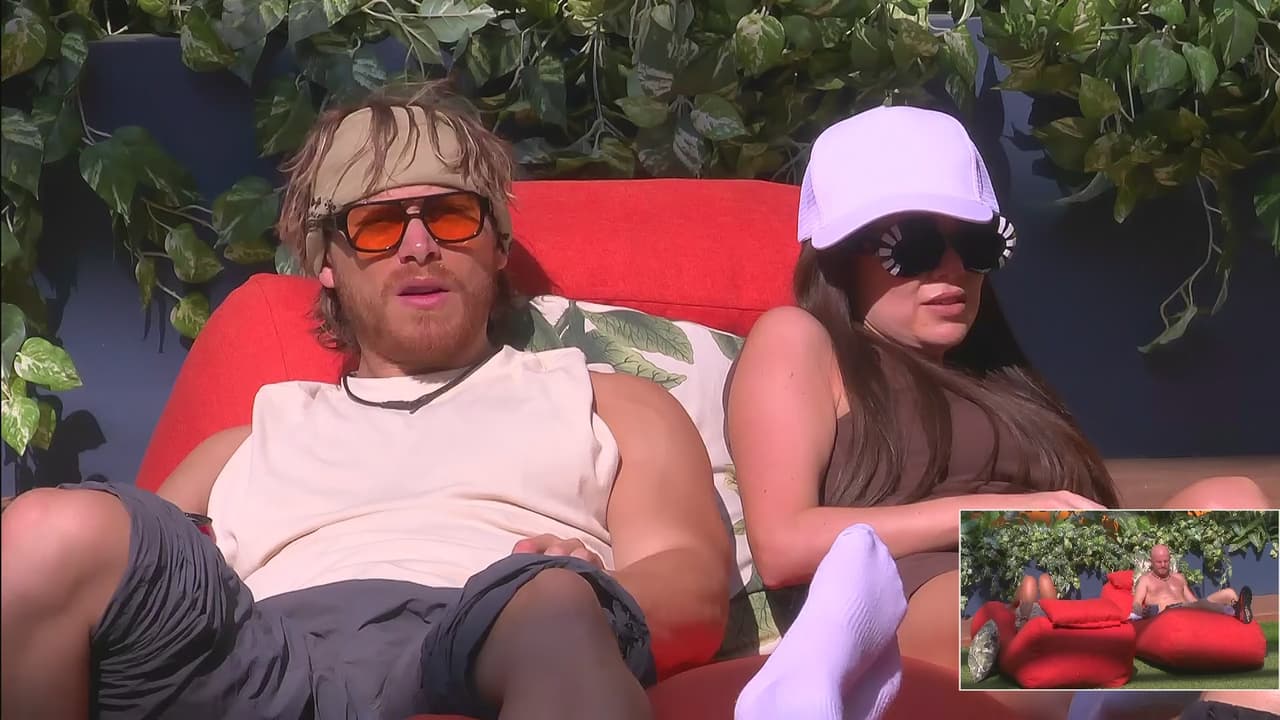 Mariana Botas muestra sus dedos a Aldo y le dice por qué los tiene así: "Yo no me había dado cuenta"