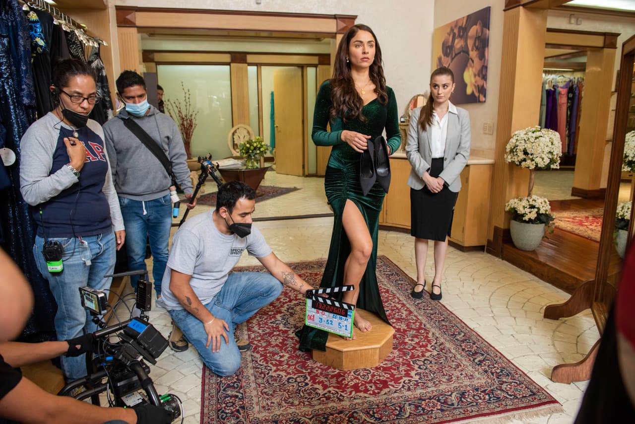 Aquí puedes ver a Claudia Martín lista para arrancar la escena.