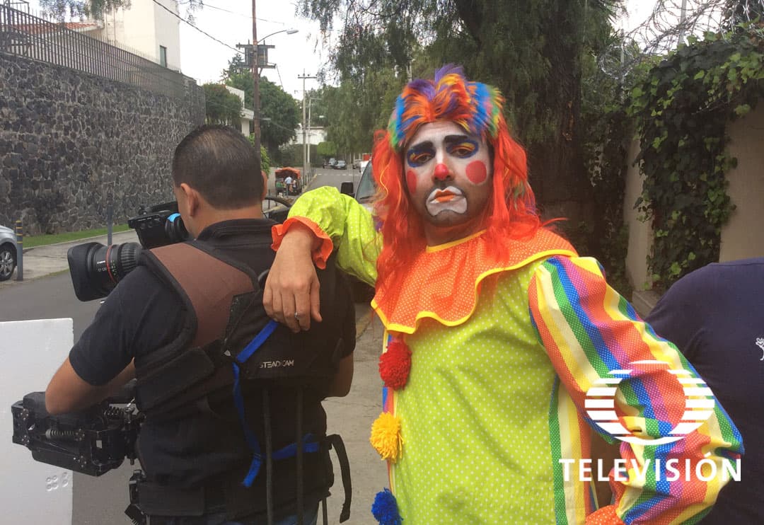 FOTOS: Albertano y El Vítor ahora son ¿payasos?
