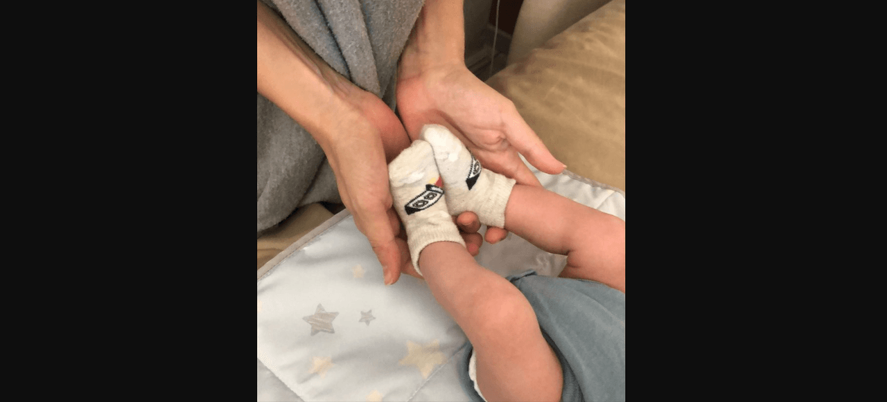 “Cuidaré tus pasos para que un día puedas volar”, señaló la actriz en otra publicación, las cuales siempre consiguen miles de ‘Me gusta’ e infinidad de mensajes tanto de famosos como de fans, quienes destacan lo bonita que luce como mamá.
