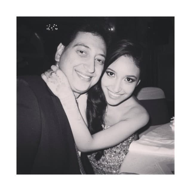 Enrique Burak con Tanya, su hija