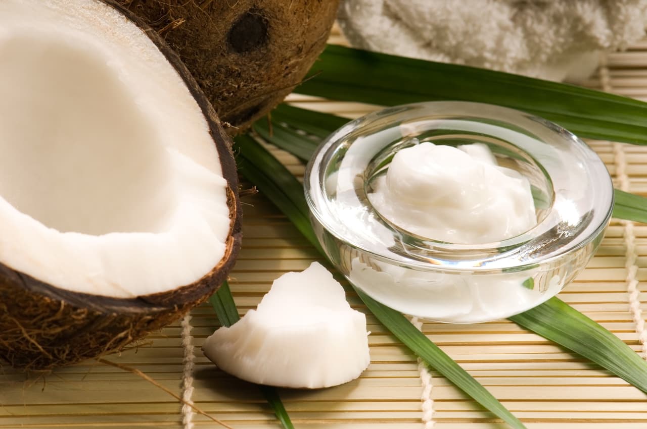 Aceite de coco: ¿cuáles son sus beneficios para la piel y cabello?