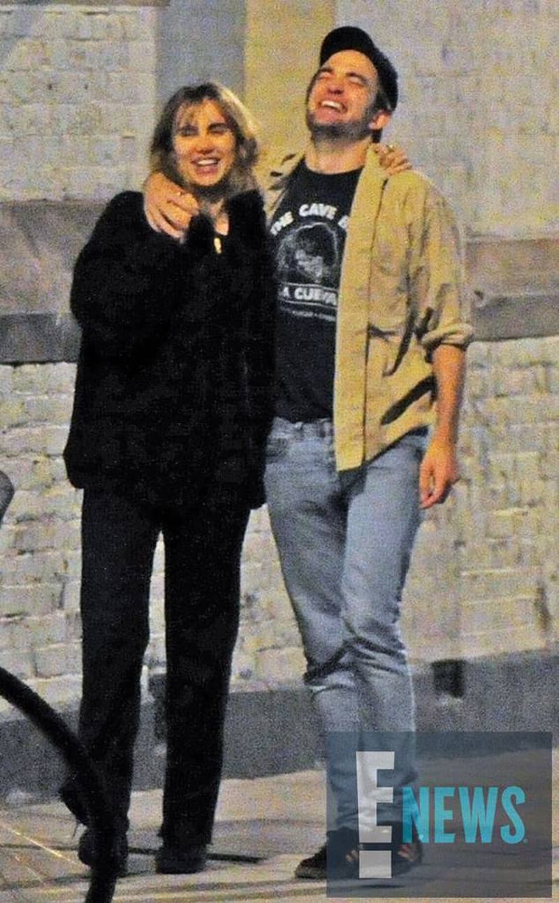 Pattinson y Waterhouse disfrutaron de una romántica cita